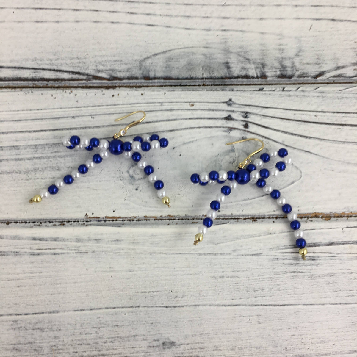 Blue & white bead ribbon earrings 