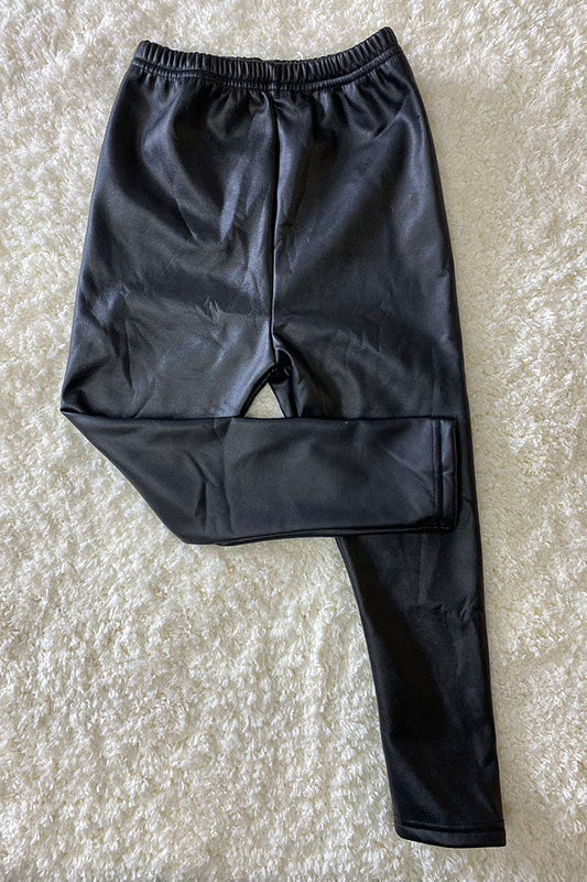 Black leather skinny bottom pant