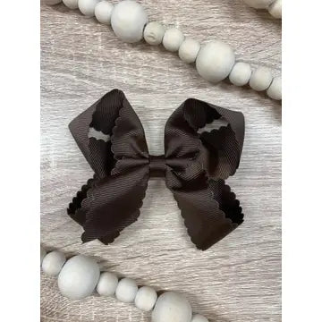 Scalloped Bow