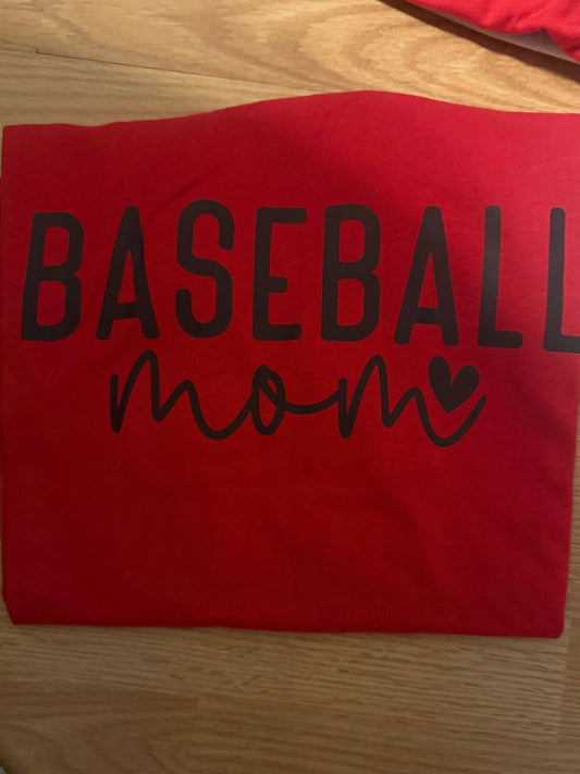 1013-Red Baseball Mom Shirt