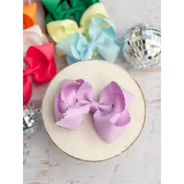 Scalloped Bow