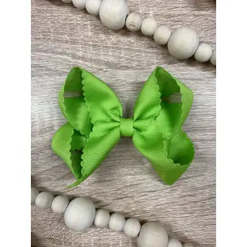 Scalloped Bow