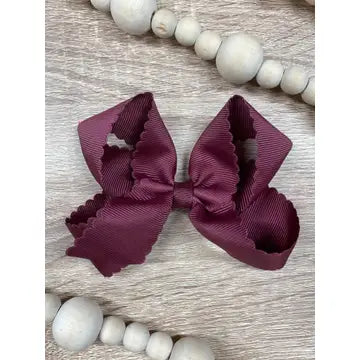Scalloped Bow