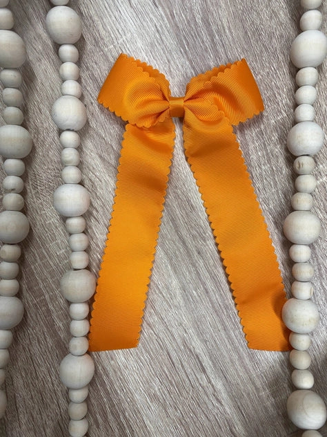 Scalloped Long Tail Bow