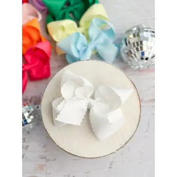 Scalloped Bow